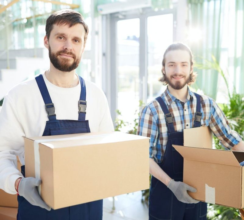 positive-movers-carrying-boxes.jpg